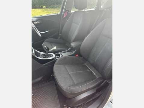 Vauxhall Astra 2.0 CDTi ecoFLEX SRi Hatchback 5dr Diesel Manual Euro 5 (s/s) (165 ps) 11