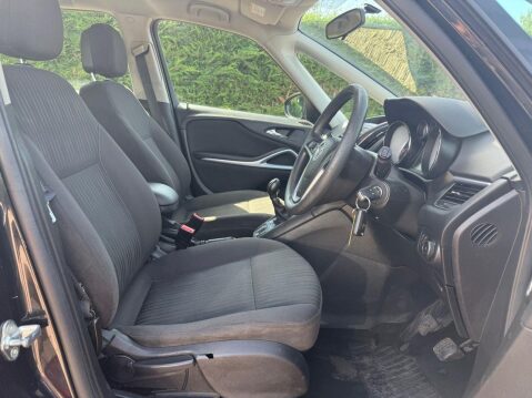 Vauxhall Zafira 1.6 CDTi ecoFLEX Design MPV 5dr Diesel Manual Euro 6 (s/s) (136 ps) 10