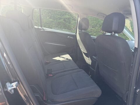 Vauxhall Zafira 1.6 CDTi ecoFLEX Design MPV 5dr Diesel Manual Euro 6 (s/s) (136 ps) 15