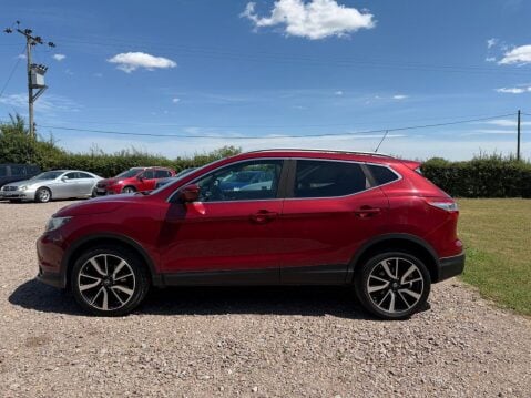 Nissan Qashqai 1.2 DIG-T Tekna SUV 5dr Petrol Manual 2WD Euro 5 (s/s) (115 ps) 8