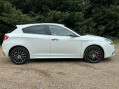 Alfa Romeo Giulietta 2.0 JTDM-2 QV Line Hatchback 5dr Diesel Manual Euro 5 (s/s) (150 bhp) Full 3