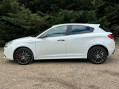 Alfa Romeo Giulietta 2.0 JTDM-2 QV Line Hatchback 5dr Diesel Manual Euro 5 (s/s) (150 bhp) Full 7