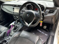 Alfa Romeo Giulietta 2.0 JTDM-2 QV Line Hatchback 5dr Diesel Manual Euro 5 (s/s) (150 bhp) Full 29