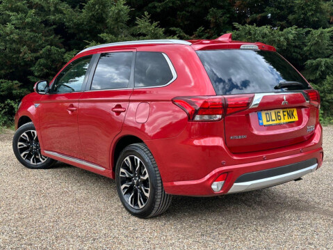 Mitsubishi Outlander 2.0h 12kWh GX4hs SUV 5dr Petrol Plug-in Hybrid CVT 4WD Euro 6 (s/s) (200 ps 6