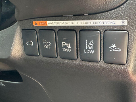 Mitsubishi Outlander 2.0h 12kWh GX4hs SUV 5dr Petrol Plug-in Hybrid CVT 4WD Euro 6 (s/s) (200 ps 28