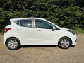 Hyundai i10 1.0 SE Hatchback 5dr Petrol Manual Euro 5 (66 ps) Full Main dealer service 3