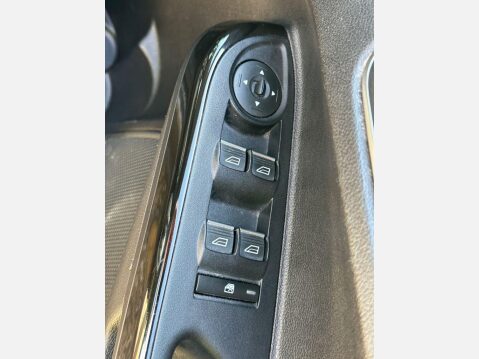 Ford B-Max 1.0T EcoBoost Zetec Navigator MPV 5dr Petrol Manual Euro 6 (100 ps) Good Se 24