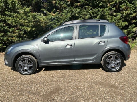 Dacia Sandero Stepway 0.9 TCe SE Summit Hatchback 5dr Petrol Manual Euro 6 (s/s) (90 ps) ULEZ Com 7
