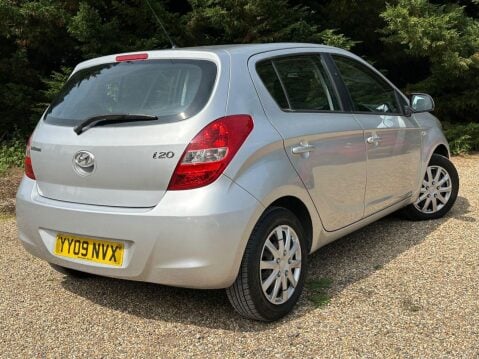 Hyundai i20 1.2 Classic Hatchback 5dr Petrol Manual Euro 4 (77 bhp) Ideal first car 4
