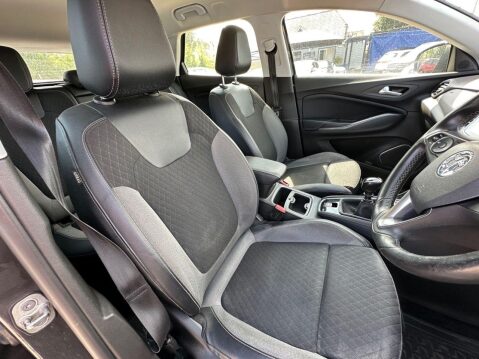 Vauxhall Grandland X 1.2 Turbo GPF Sport Nav SUV 5dr Petrol Manual Euro 6 (s/s) (130 ps) 8
