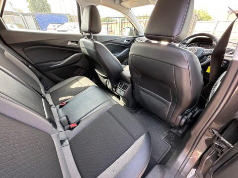 Vauxhall Grandland X 1.2 Turbo GPF Sport Nav SUV 5dr Petrol Manual Euro 6 (s/s) (130 ps) 9