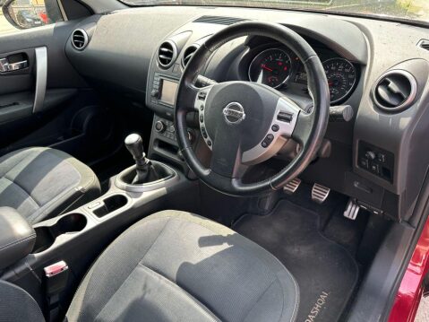 Nissan Qashqai 1.6 dCi Tekna 2WD Euro 5 5dr (AVM) 6