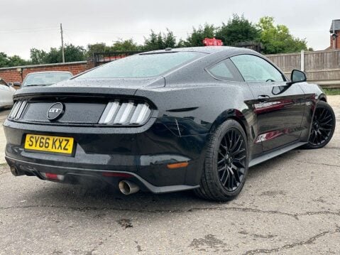 Ford Mustang 5.0 V8 GT Fastback Euro 6 2dr 4