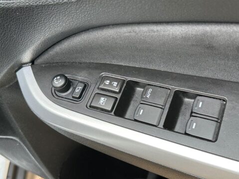 Suzuki Vitara 1.6 SZ5 SUV 5dr Petrol Manual Euro 6 (s/s) (120 ps) Full Main Dealer Histor 22