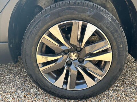 Peugeot 2008 1.2 PureTech Allure SUV 5dr Petrol Manual Euro 6 (82 ps) 18