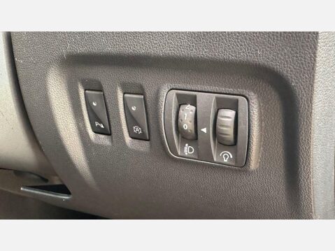 Renault Captur 0.9 TCe ENERGY Dynamique S Nav SUV 5dr Petrol Manual Euro 6 (s/s) (90 ps) 23