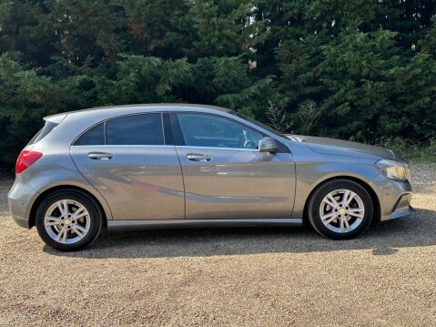 Mercedes-Benz A Class 1.5 A180d SE (Executive) Hatchback 5dr Diesel Manual Euro 6 (s/s) (109 ps) 3