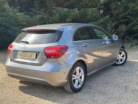 Mercedes-Benz A Class 1.5 A180d SE (Executive) Hatchback 5dr Diesel Manual Euro 6 (s/s) (109 ps) 4