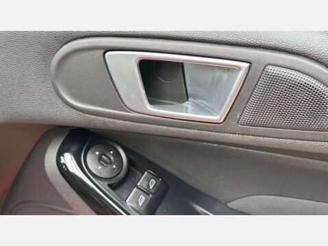 Ford Fiesta 1.25 Zetec Hatchback 5dr Petrol Manual Euro 6 (82 ps) 22