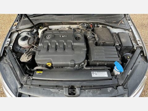 Volkswagen Golf 1.6 TDI BlueMotion Tech S Hatchback 5dr Diesel Manual Euro 6 (s/s) (110 ps) 37