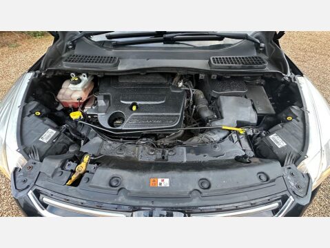 Ford Kuga 2.0 TDCi Titanium SUV 5dr Diesel Manual 2WD Euro 5 (140 ps) 39