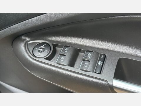 Ford Kuga 2.0 TDCi Titanium SUV 5dr Diesel Manual 2WD Euro 5 (140 ps) 22