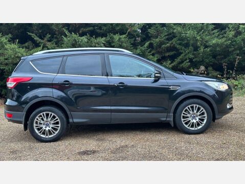 Ford Kuga 2.0 TDCi Titanium SUV 5dr Diesel Manual 2WD Euro 5 (140 ps) 3