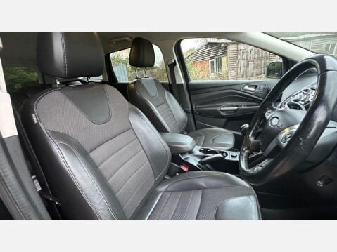 Ford Kuga 2.0 TDCi Titanium SUV 5dr Diesel Manual 2WD Euro 5 (140 ps) 27