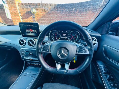 Mercedes-Benz GLA 2.1 GLA200d AMG Line SUV 5dr Diesel 7G-DCT Euro 6 (s/s) (136 ps) 14