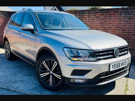 Volkswagen Tiguan 2.0 TDI SE Navigation SUV 5dr Diesel DSG Euro 6 (s/s) (150 ps)