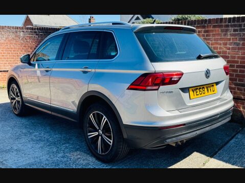 Volkswagen Tiguan 2.0 TDI SE Navigation SUV 5dr Diesel DSG Euro 6 (s/s) (150 ps) 5