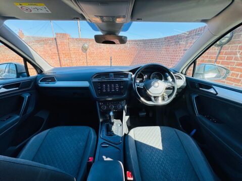 Volkswagen Tiguan 2.0 TDI SE Navigation SUV 5dr Diesel DSG Euro 6 (s/s) (150 ps) 13