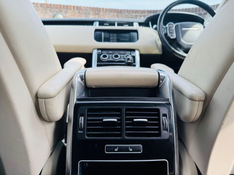 Land Rover Range Rover Sport 3.0 SD V6 HSE Dynamic SUV 5dr Diesel Auto 4WD Euro 5 (s/s) (306 ps) 19