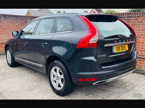 Volvo XC60 2.4 D5 SE Lux Nav SUV 5dr Diesel Auto AWD Euro 6 (s/s) (220 ps) 6