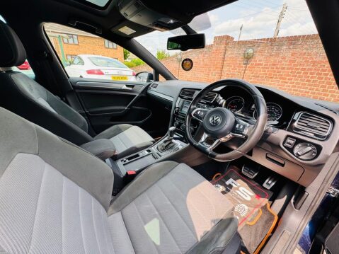 Volkswagen Golf 2.0 TDI BlueMotion Tech R-Line Edition Hatchback 5dr Diesel DSG Euro 6 (s/s 9