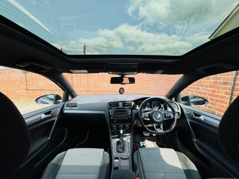 Volkswagen Golf 2.0 TDI BlueMotion Tech R-Line Edition Hatchback 5dr Diesel DSG Euro 6 (s/s 12