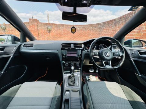 Volkswagen Golf 2.0 TDI BlueMotion Tech R-Line Edition Hatchback 5dr Diesel DSG Euro 6 (s/s 13