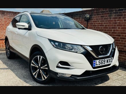 Nissan Qashqai 1.3 DIG-T N-Connecta SUV 5dr Petrol Manual Euro 6 (s/s) (140 ps)
