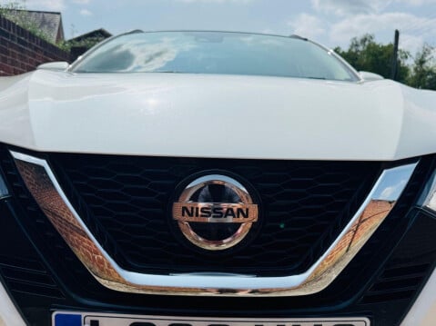 Nissan Qashqai 1.3 DIG-T N-Connecta SUV 5dr Petrol Manual Euro 6 (s/s) (140 ps) 11