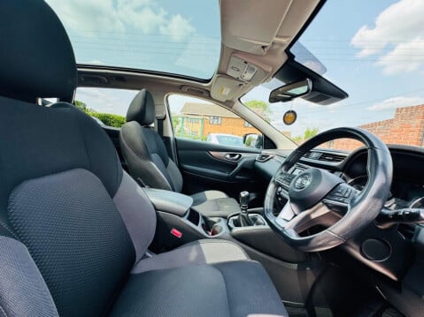 Nissan Qashqai 1.3 DIG-T N-Connecta SUV 5dr Petrol Manual Euro 6 (s/s) (140 ps) 15