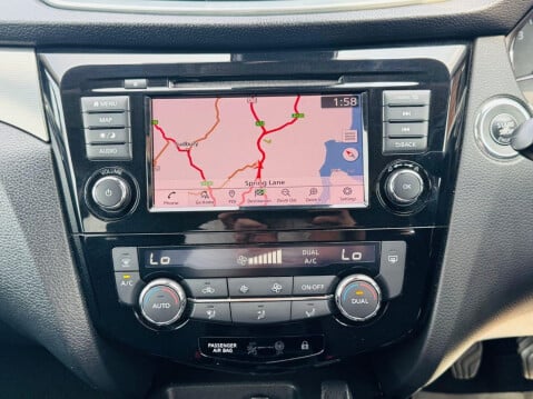 Nissan Qashqai 1.3 DIG-T N-Connecta SUV 5dr Petrol Manual Euro 6 (s/s) (140 ps) 22