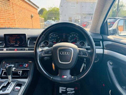 Audi S8 5.2 FSI Saloon 4dr Petrol Automatic quattro (319 g/km, 444 bhp) 10