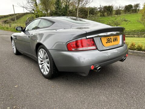 Aston Martin Vanquish V12 7