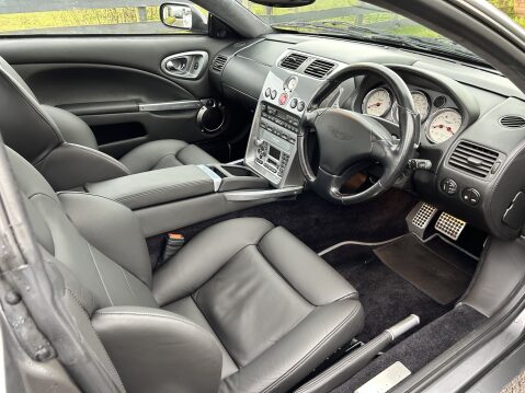 Aston Martin Vanquish V12 12