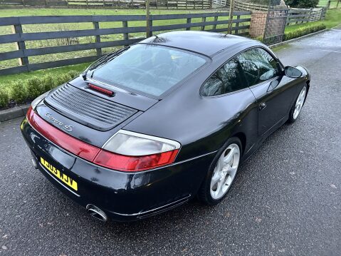 Porsche 911 Carrera 4S 3.6 Tiptronic Coupe 11