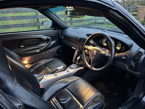 Porsche 911 CARRERA 4 TIPTRONIC S CABRIOLET 15