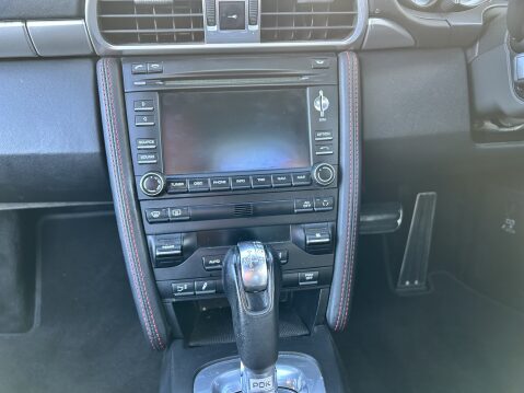 Porsche 911 CARRERA 4S PDK 18