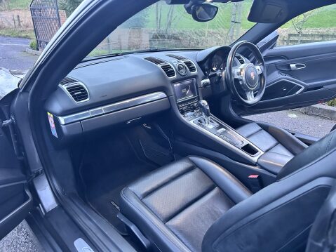 Porsche Cayman 24V PDK 17