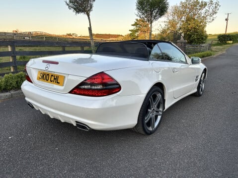 Mercedes-Benz SL Series SL350 23