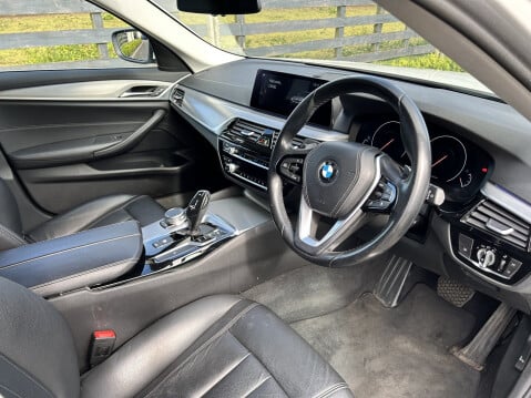 BMW 5 Series 520D SE 16